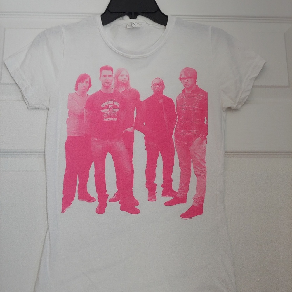 Maroon 5 t-shirt